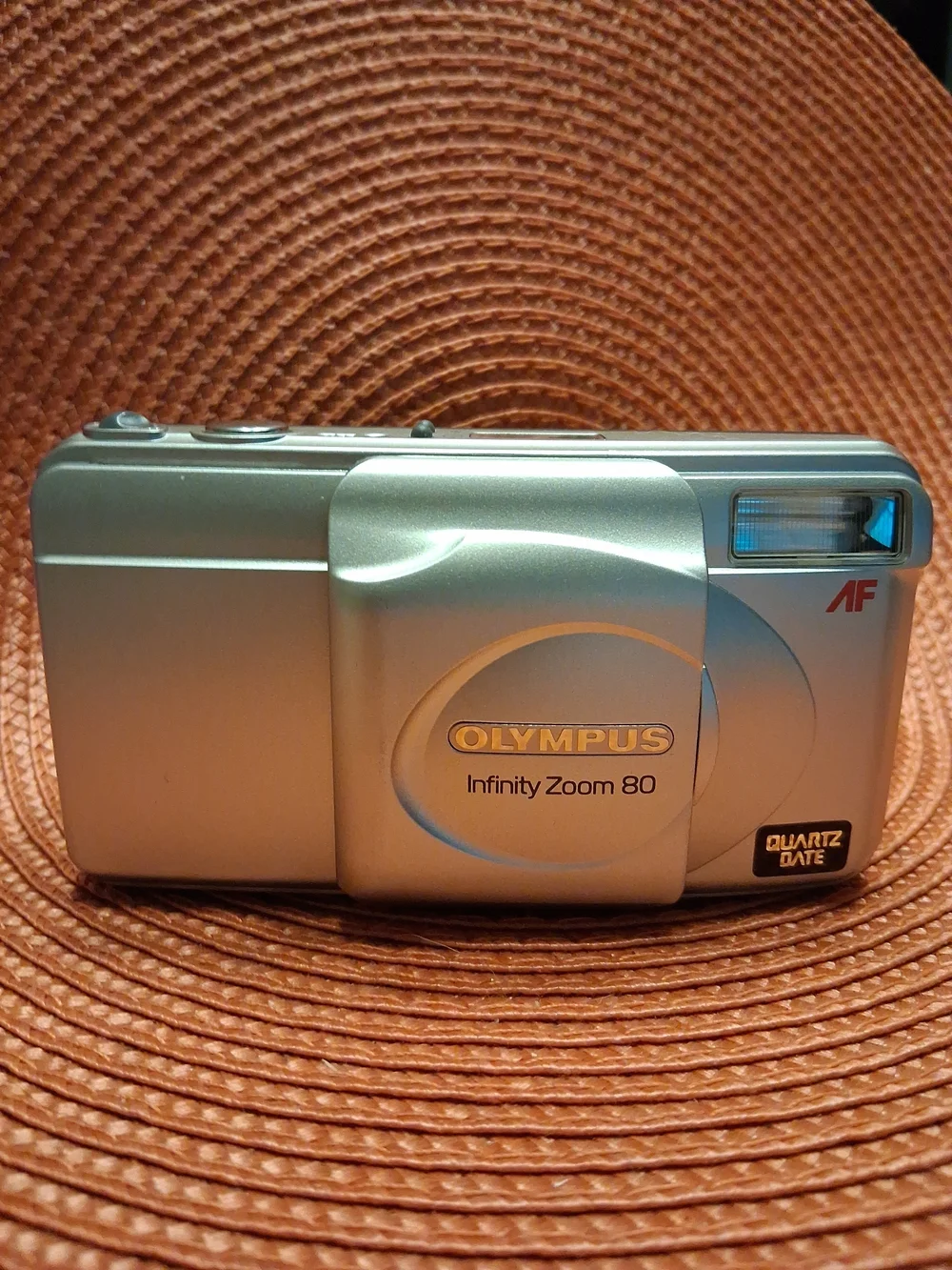 Olympus Infinity Zoom 80 35mm Film Camera 38-80mm AF Quartz Date Tested